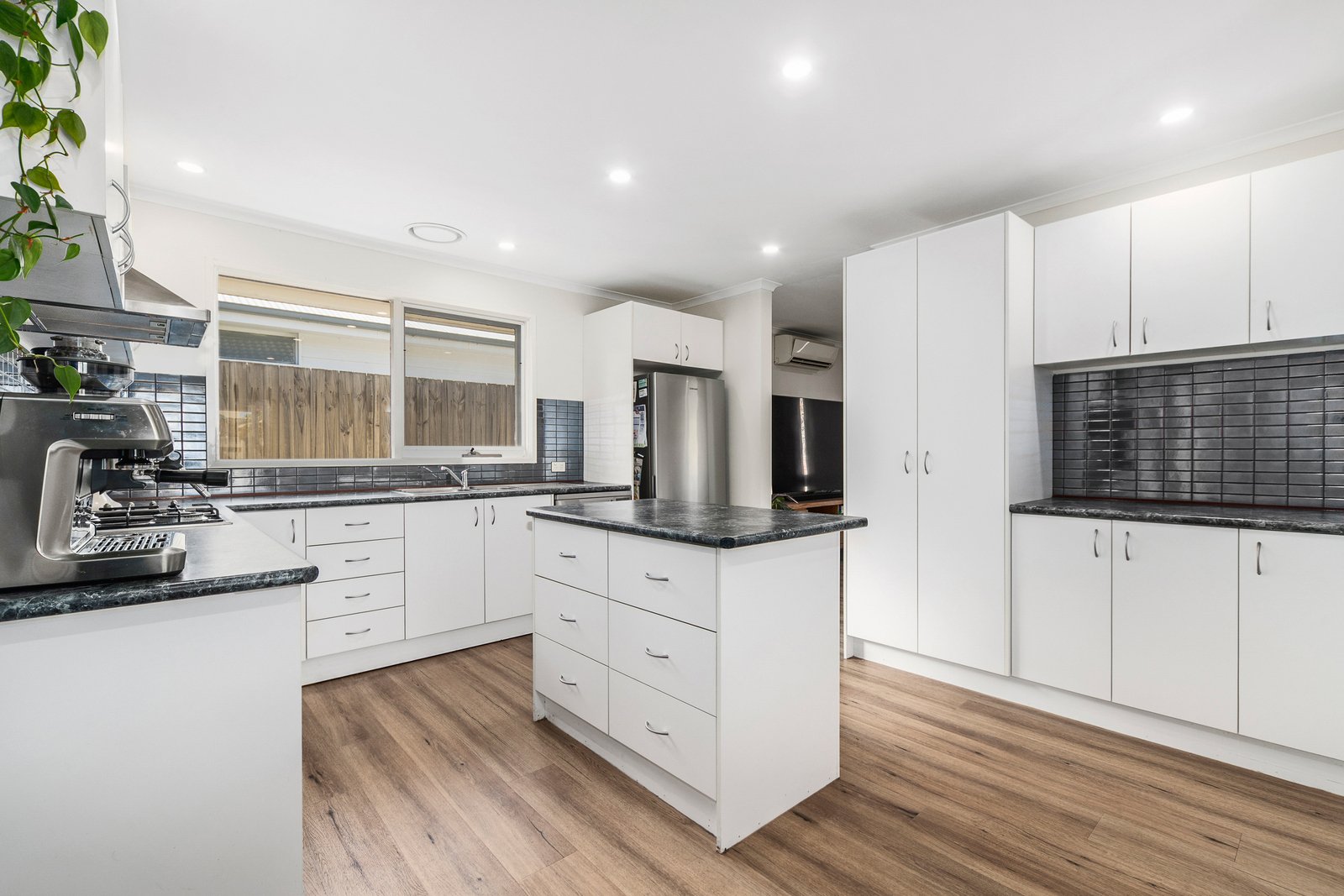 15 Cawarra Street, Mornington, 3931