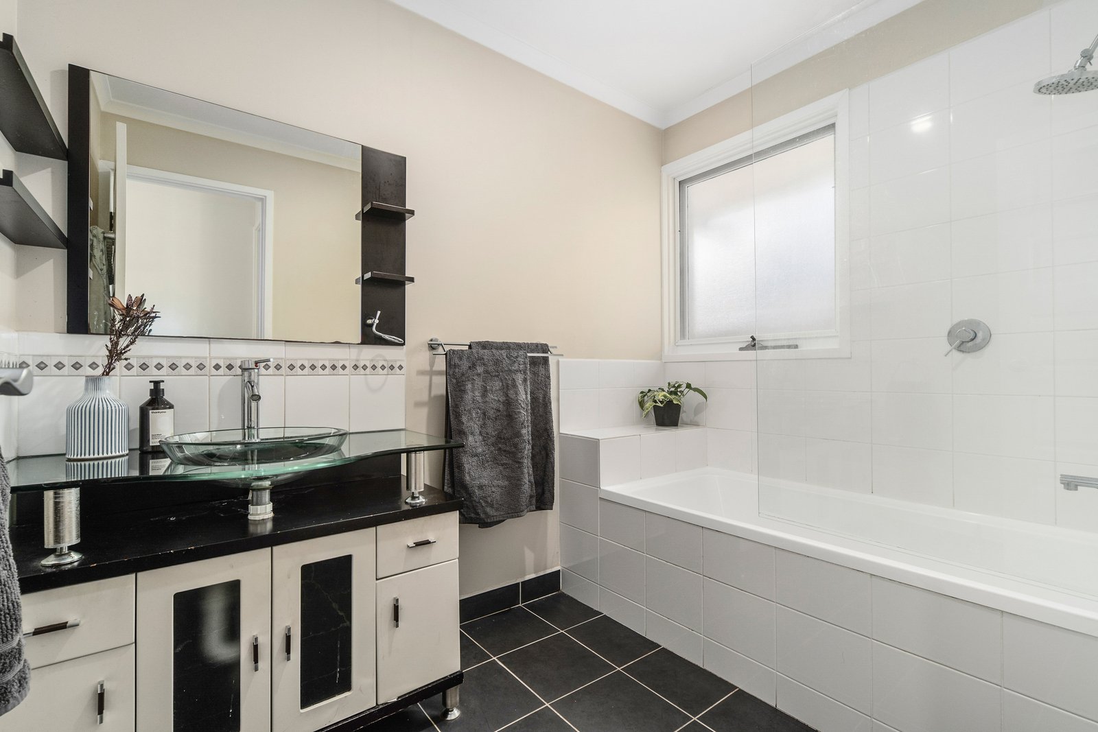 15 Cawarra Street, Mornington, 3931