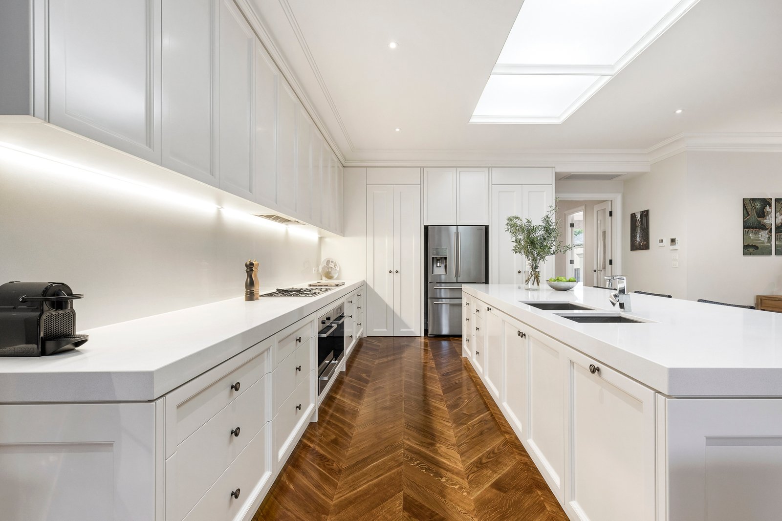 15 Chaucer Crescent, Canterbury, 3126