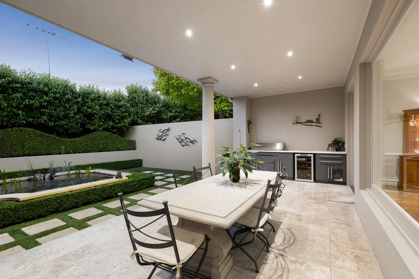 15 Chaucer Crescent, Canterbury, 3126