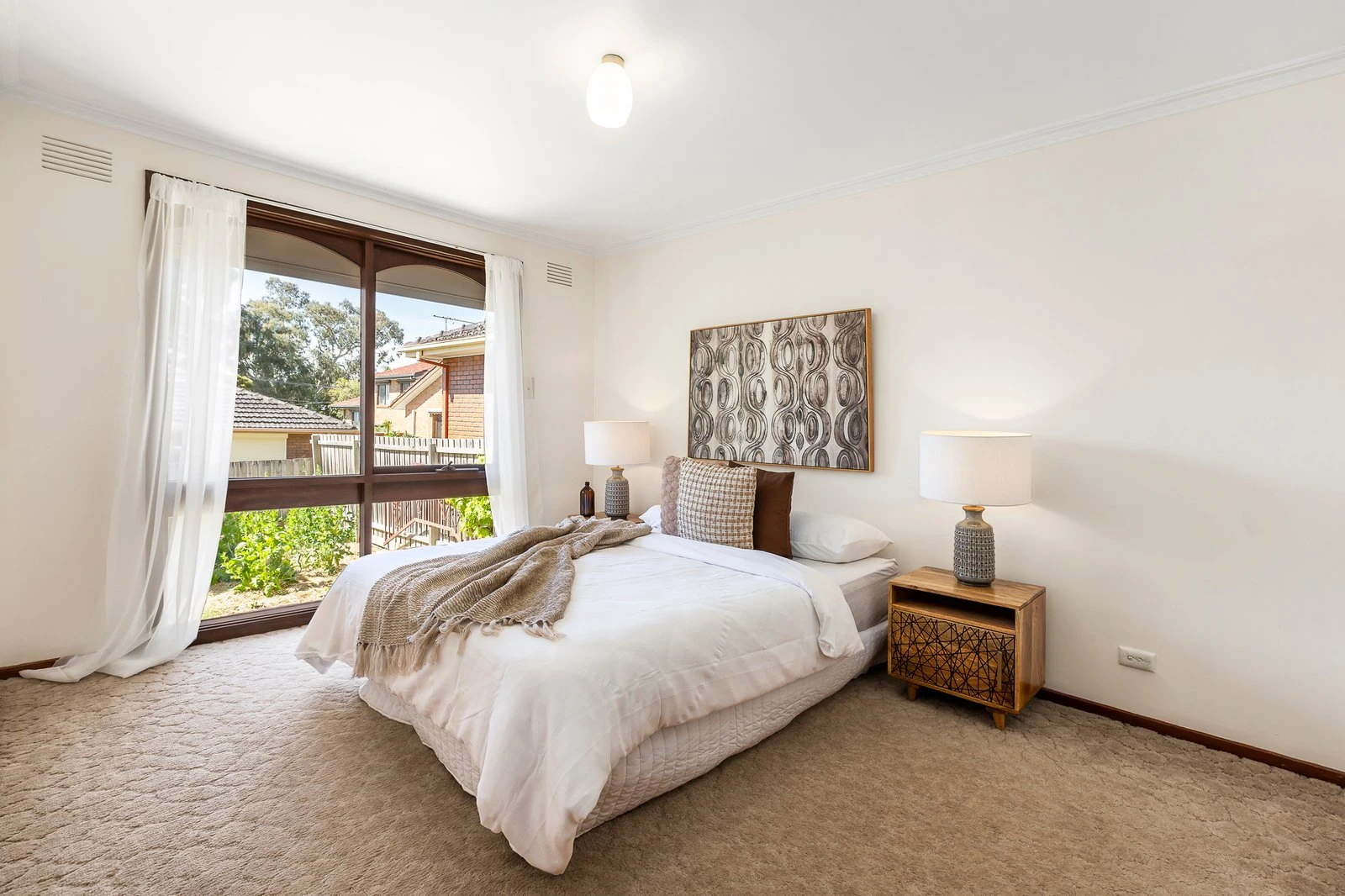 15 Cloverdale Close, Burwood East, 3151