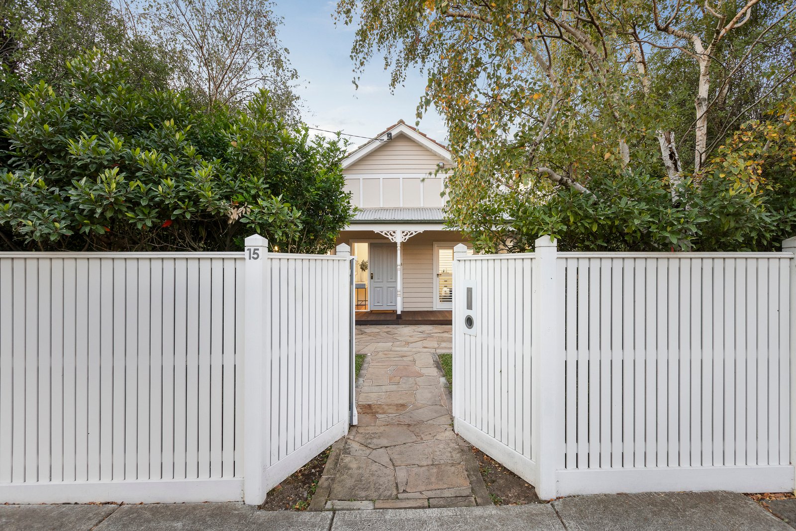 15 Exhibition Street, Mckinnon, 3204