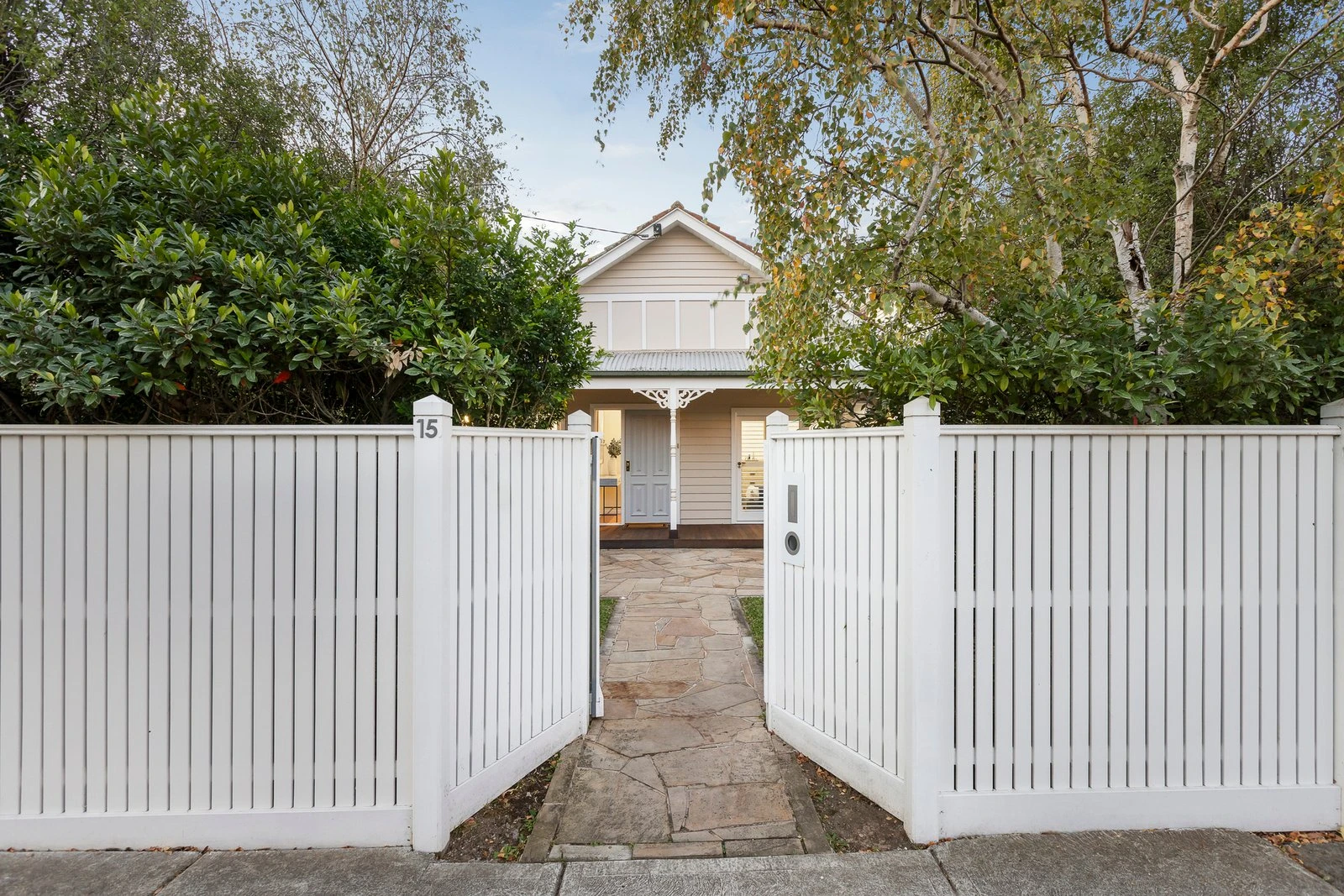 15 Exhibition Street, Mckinnon, 3204