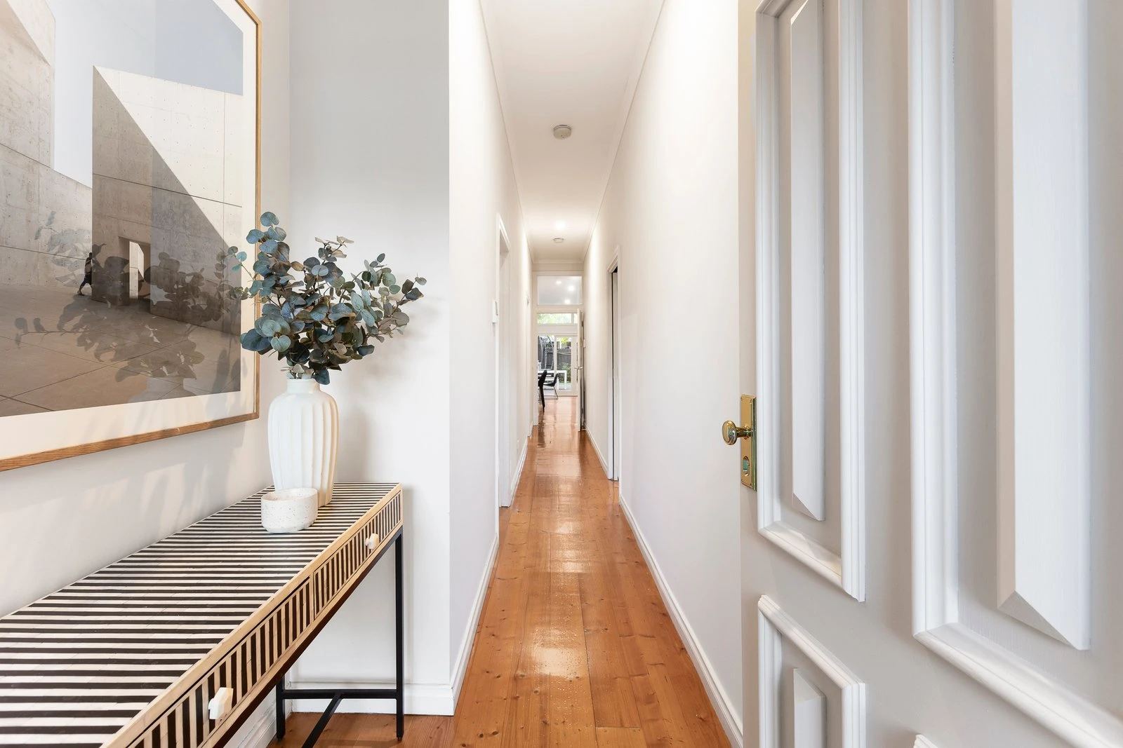 15 Exhibition Street, Mckinnon, 3204
