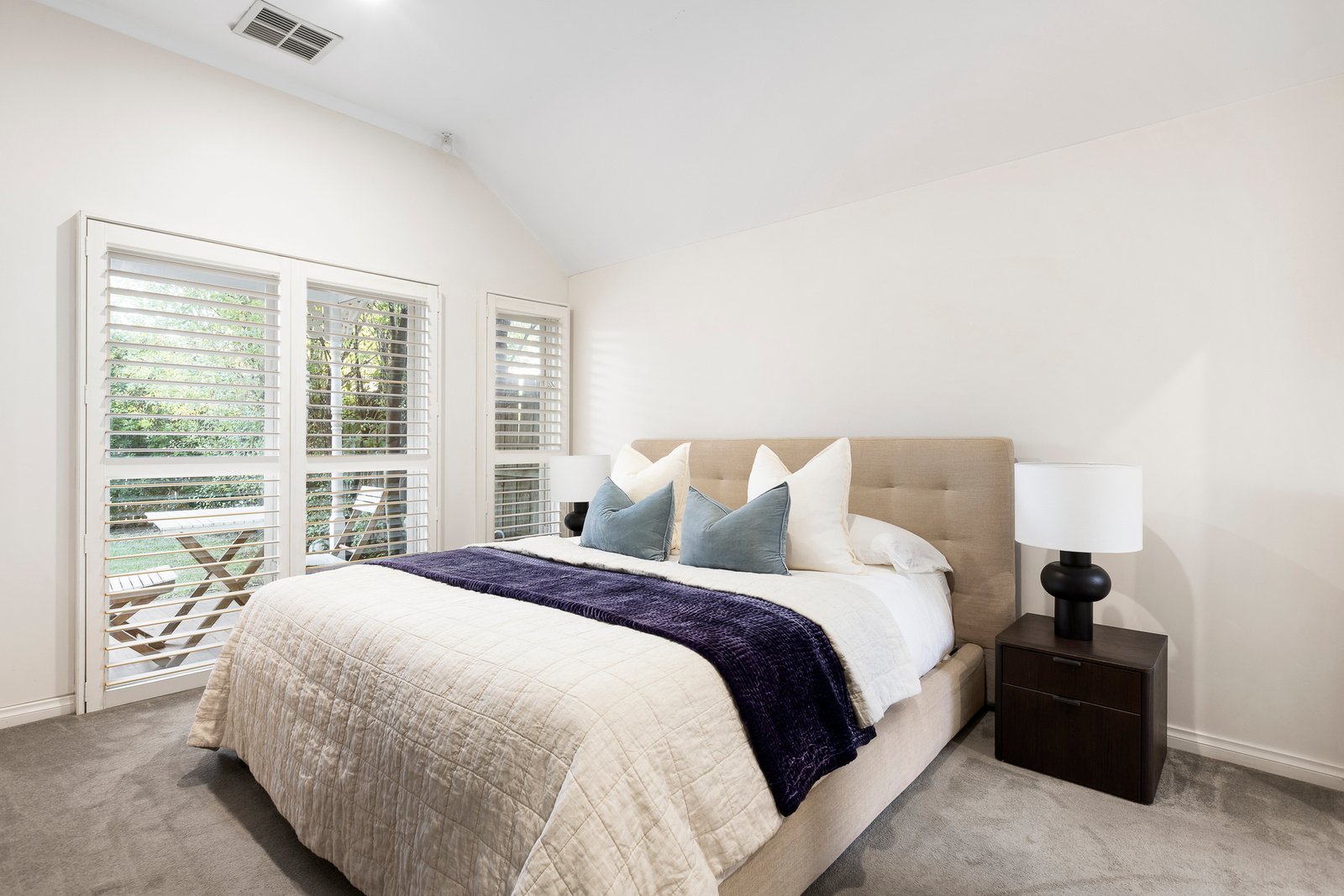 15 Exhibition Street, Mckinnon, 3204