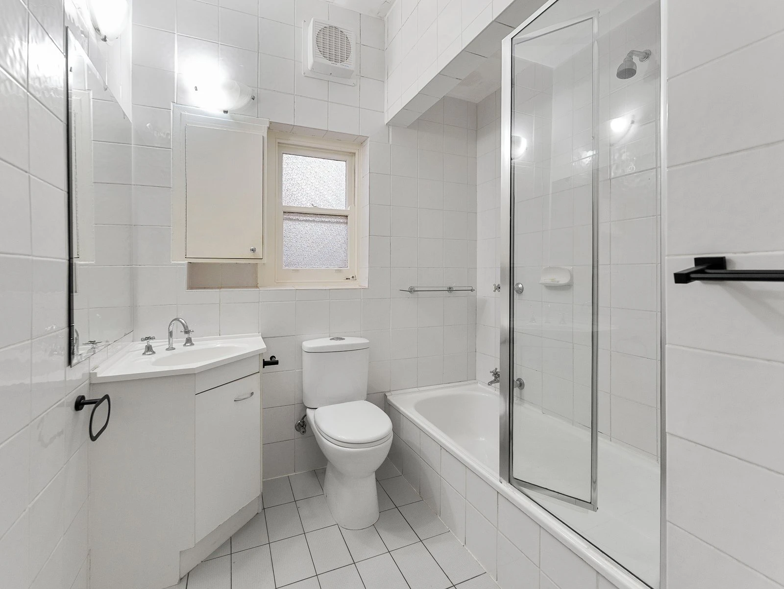 15 Lalbert Crescent, Prahran, 3181