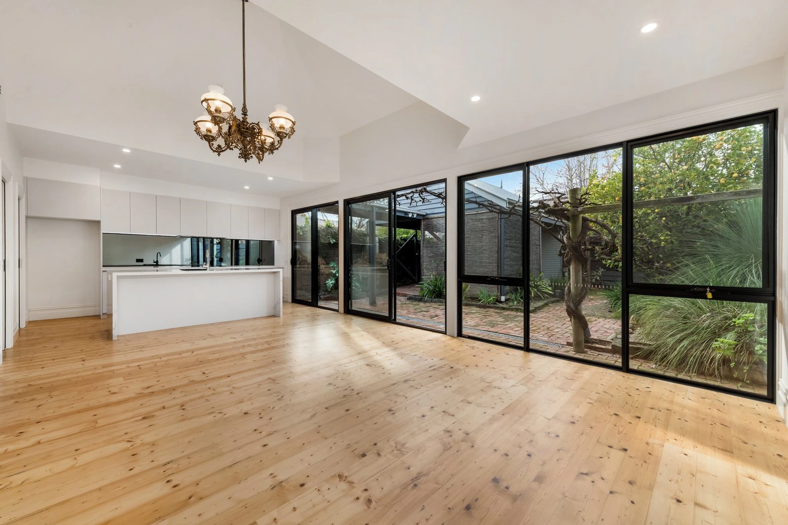 15 Stanley Avenue, Hawthorn East, 3123