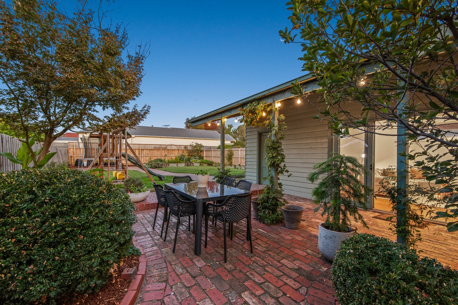 16 Tooronga Road, Malvern East, 3145