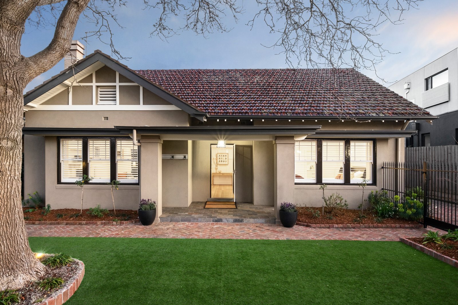 16 Birdwood Avenue, Brighton, 3186