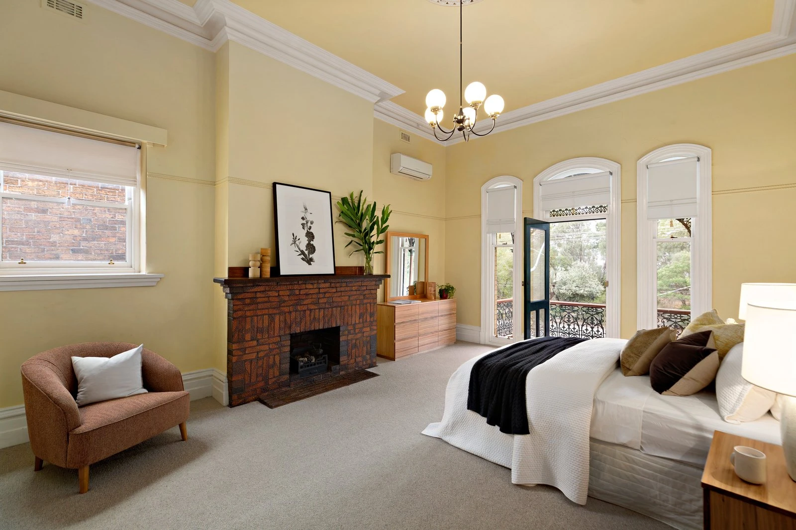 16 Canterbury Road, Albert Park, 3206