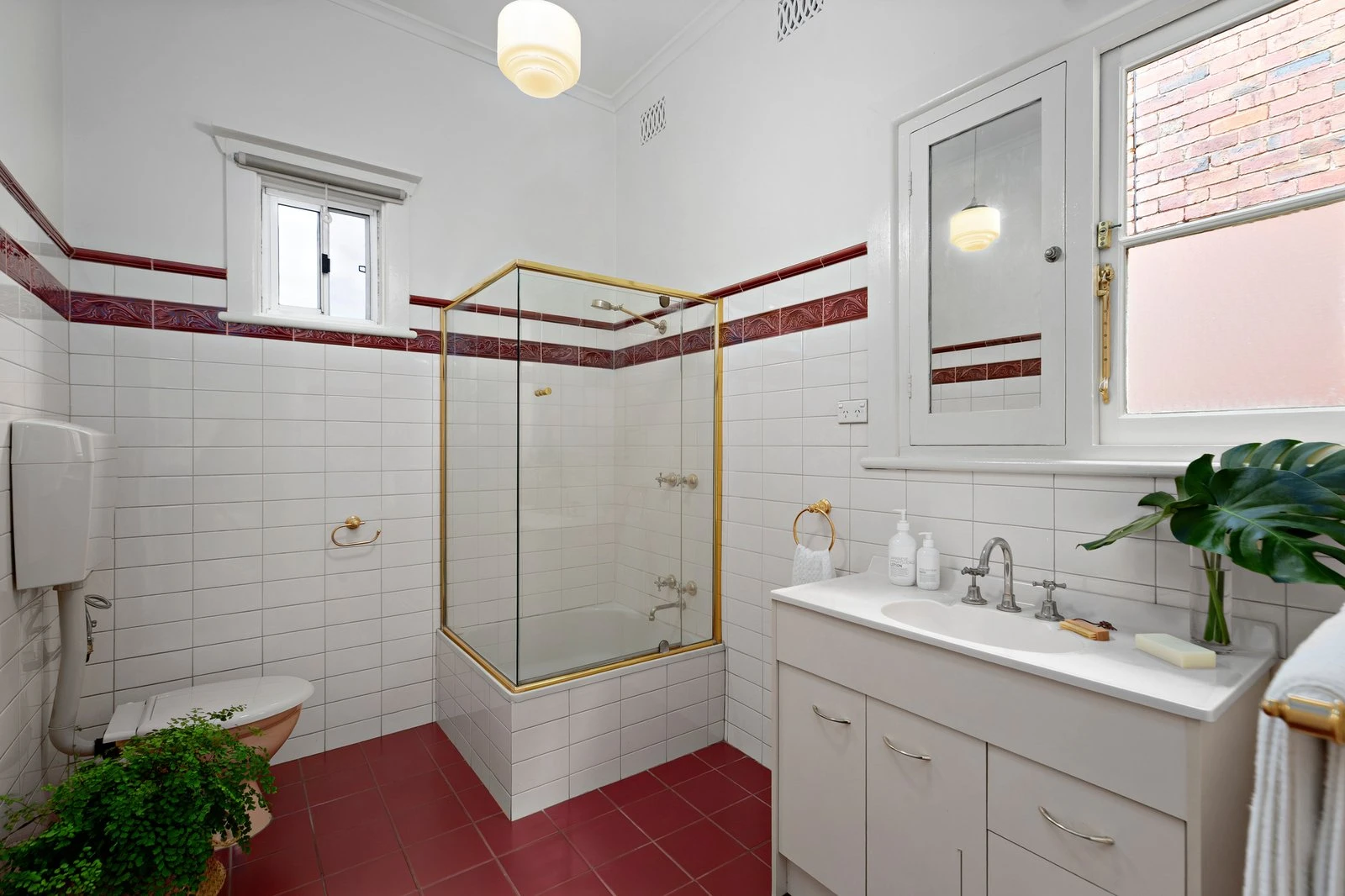 16 Canterbury Road, Albert Park, 3206