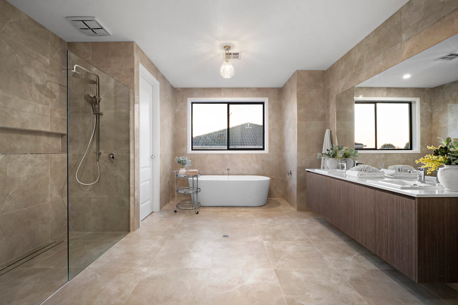 16 Callanish Road, Camberwell, 3124