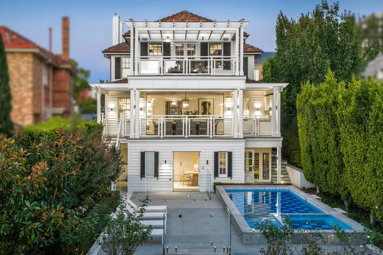 16 Hill Street, Toorak, 3142