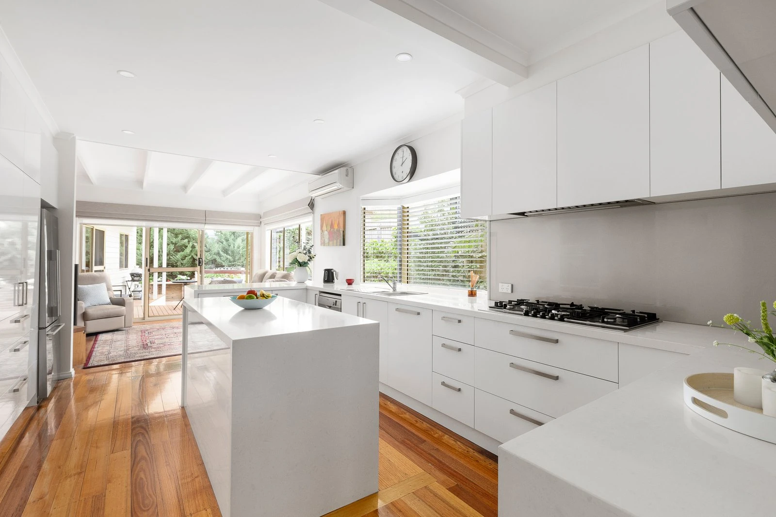16 Jackson Avenue, Mont Albert North, 3129