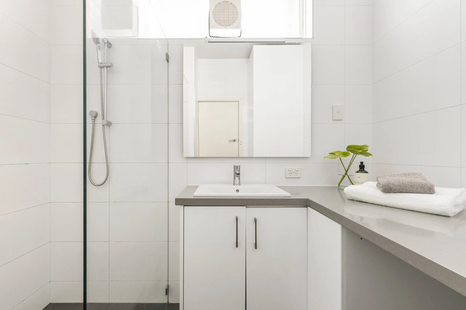 1/637 Malvern Road, Toorak, 3142