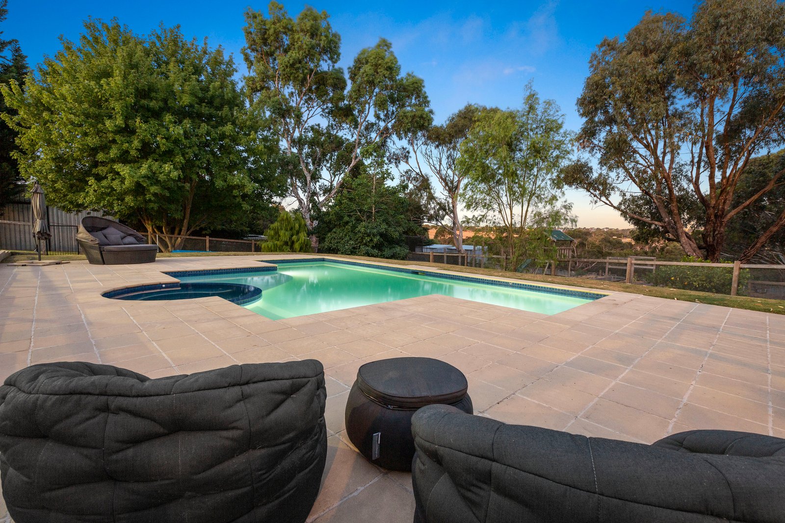 166 Roberts Road, Mornington, 3931