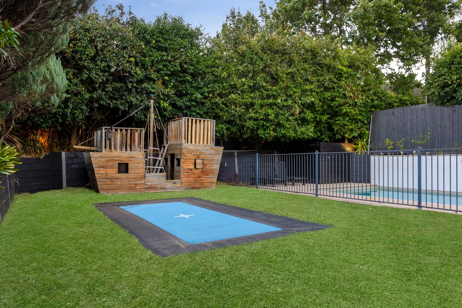 1678 - 1680 Malvern Road, Glen Iris, 3146