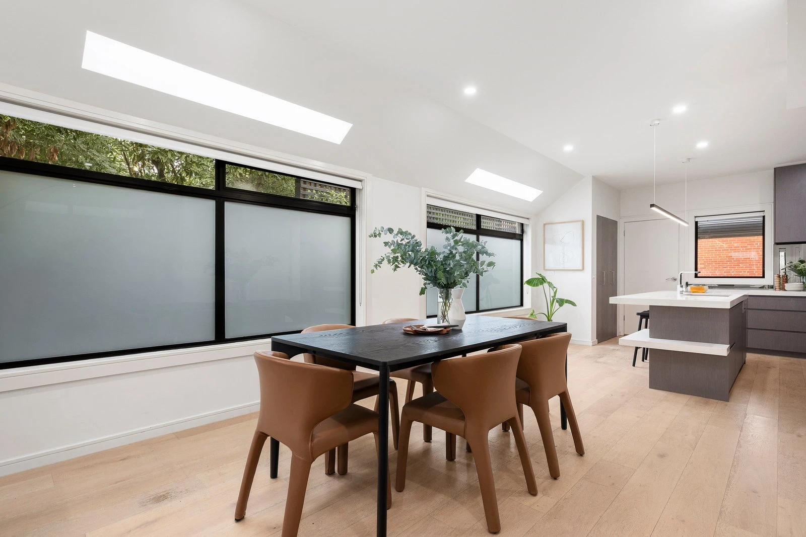 1/6a Ruabon Road, Toorak, 3142