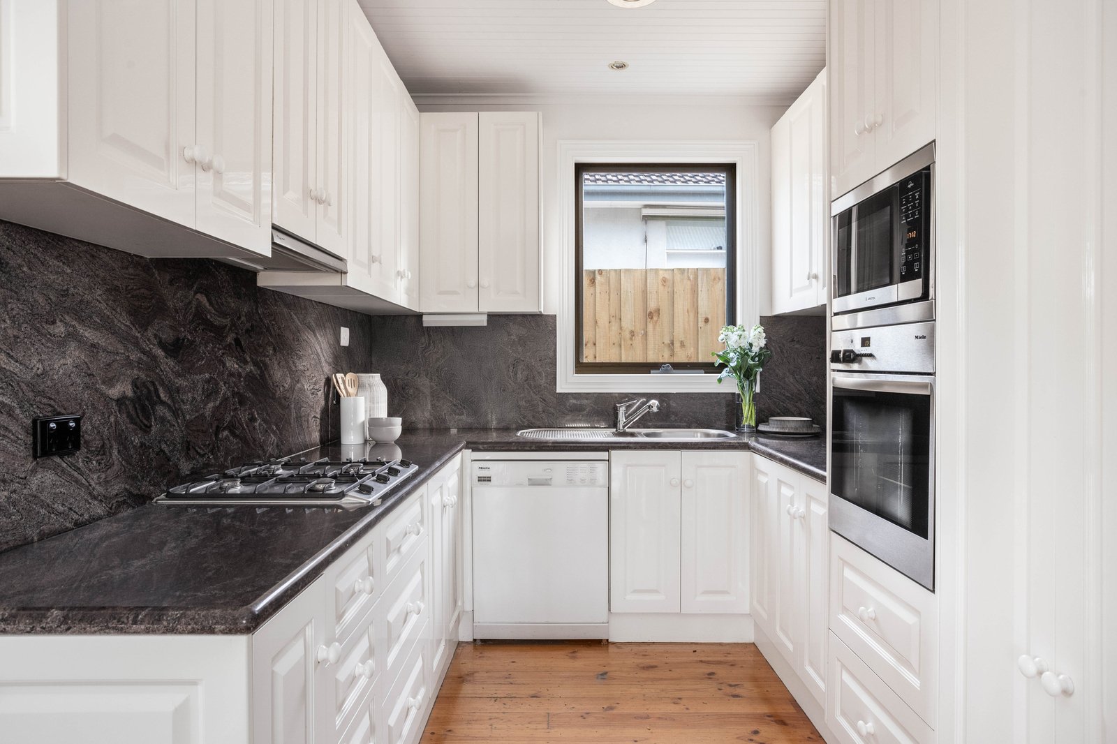 17 Essex Road, Surrey Hills, 3127