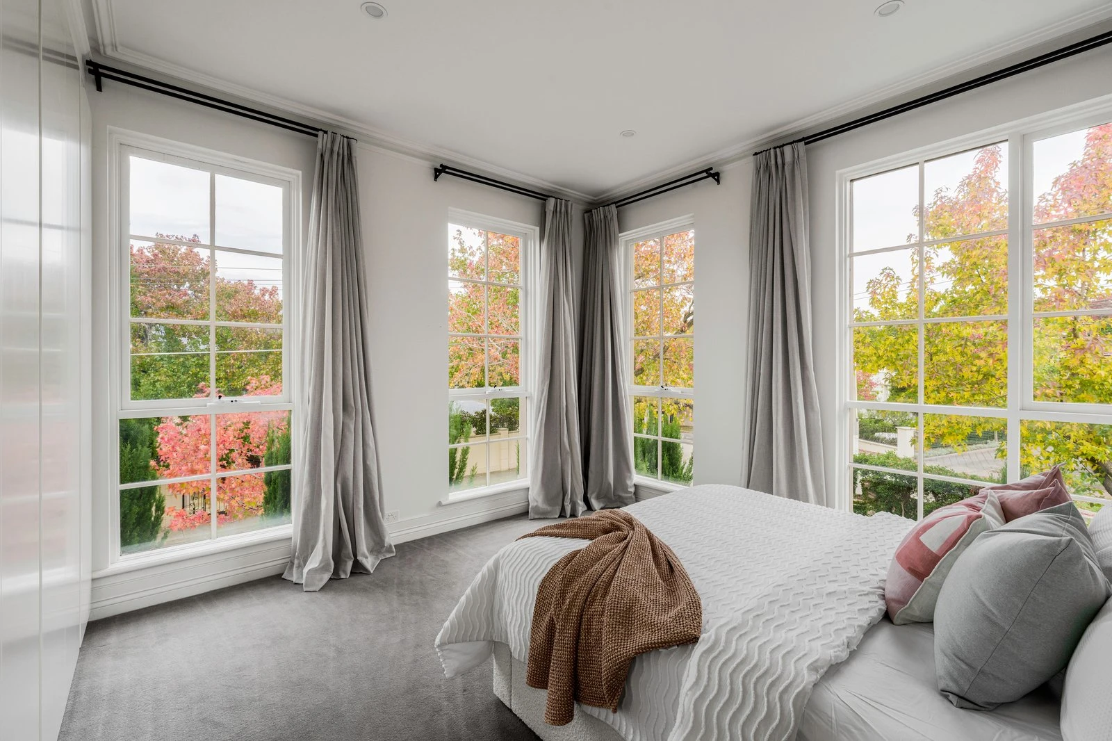17 Glen Road, Toorak, 3142