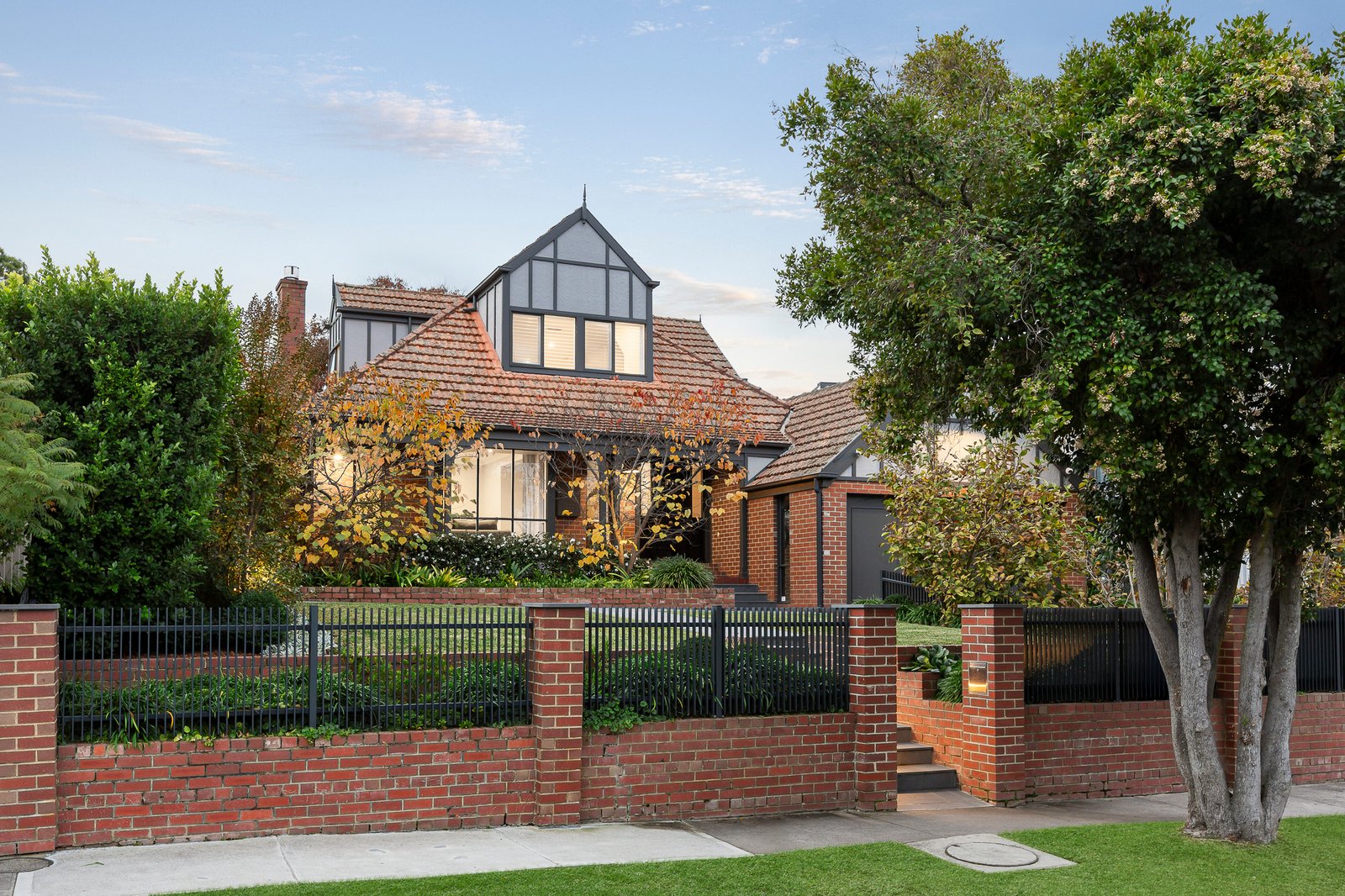17 Hartwell Hill Road, Camberwell, 3124