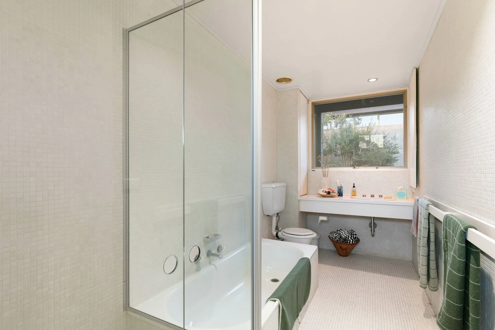 1/76 Molesworth Street, Kew, 3101