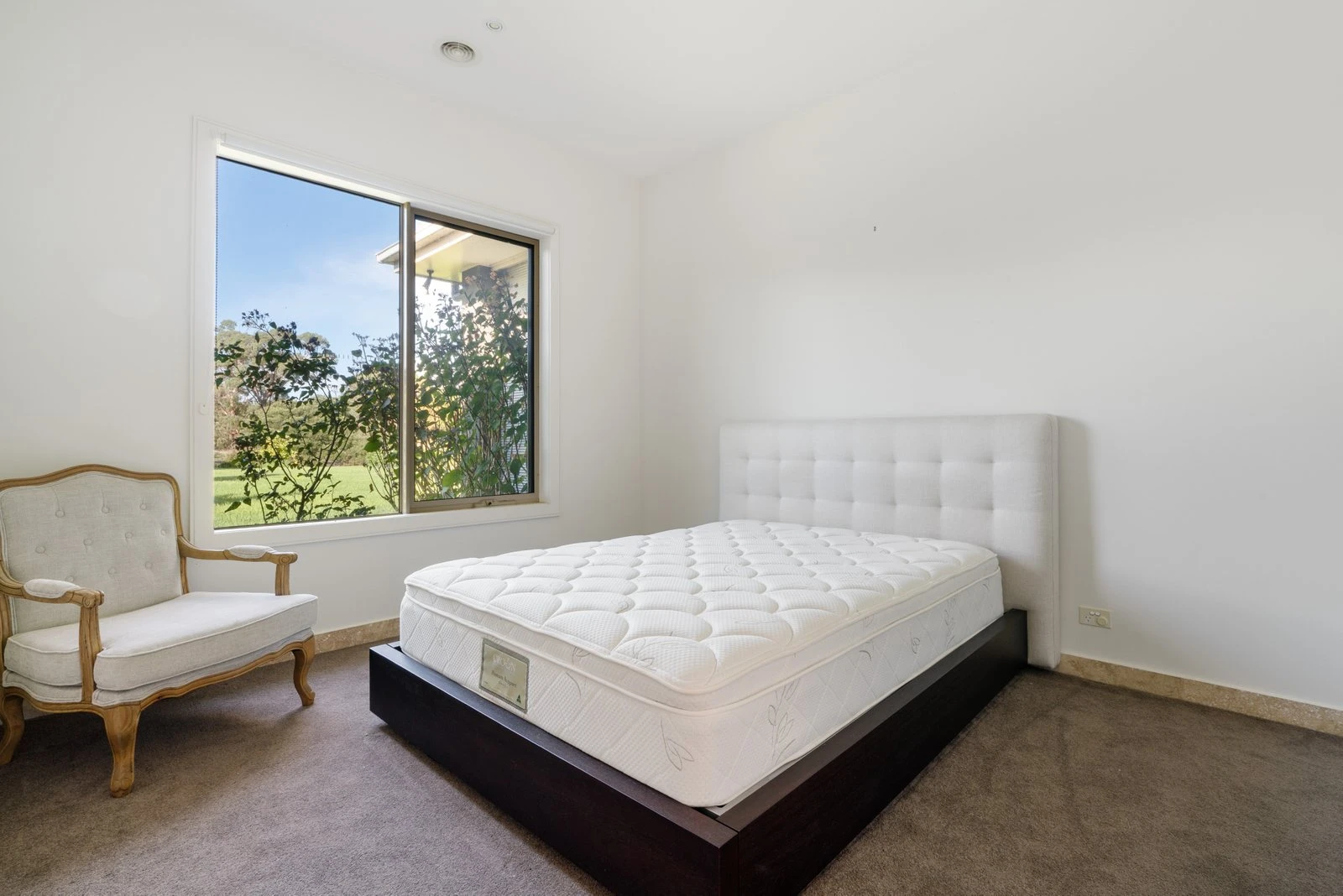 18 Crestwood Drive, Rosebud, 3939