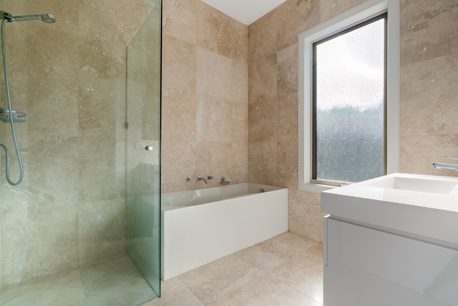 18 Crestwood Drive, Rosebud, 3939