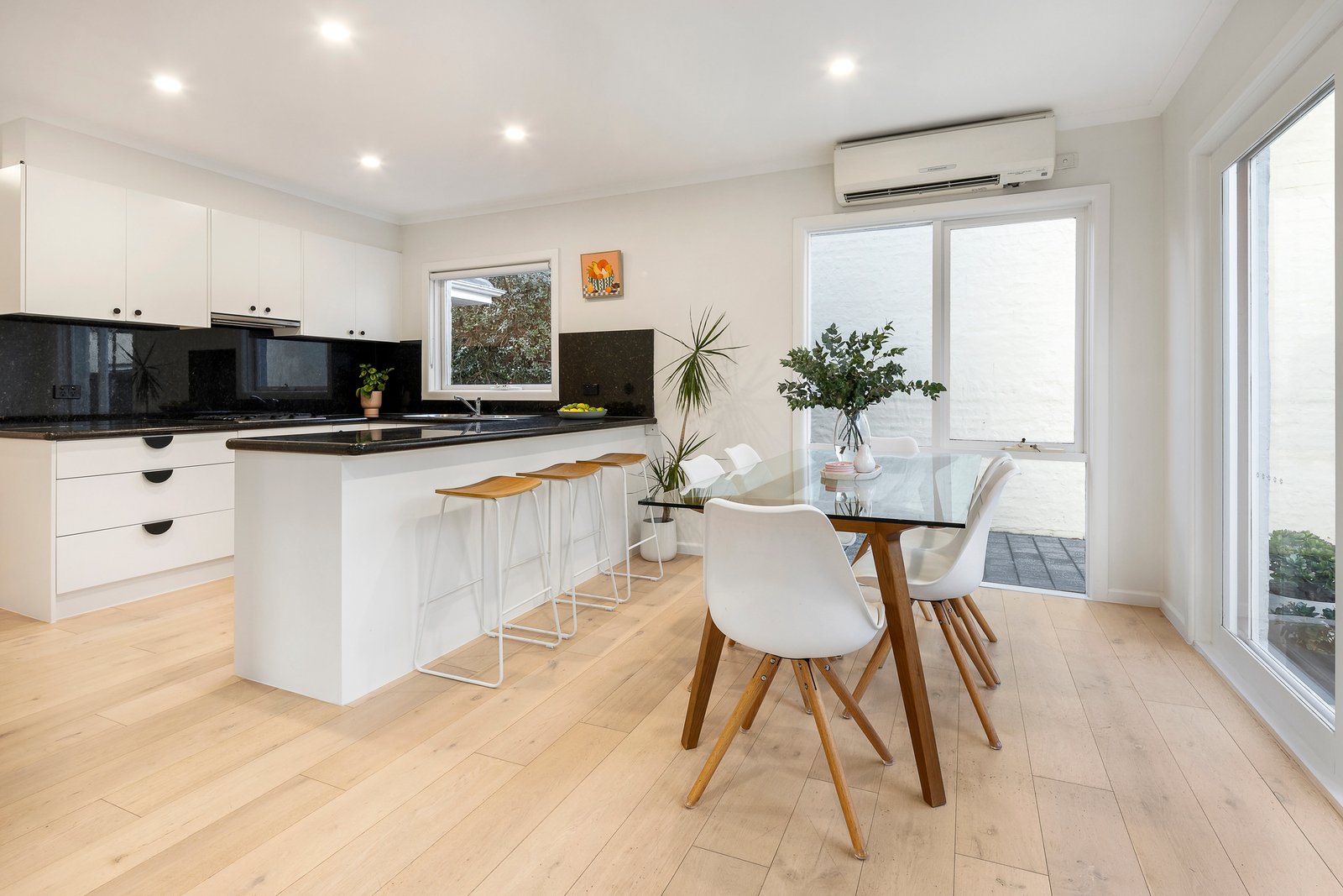 1/82-84 Cobden Street, Kew, 3101