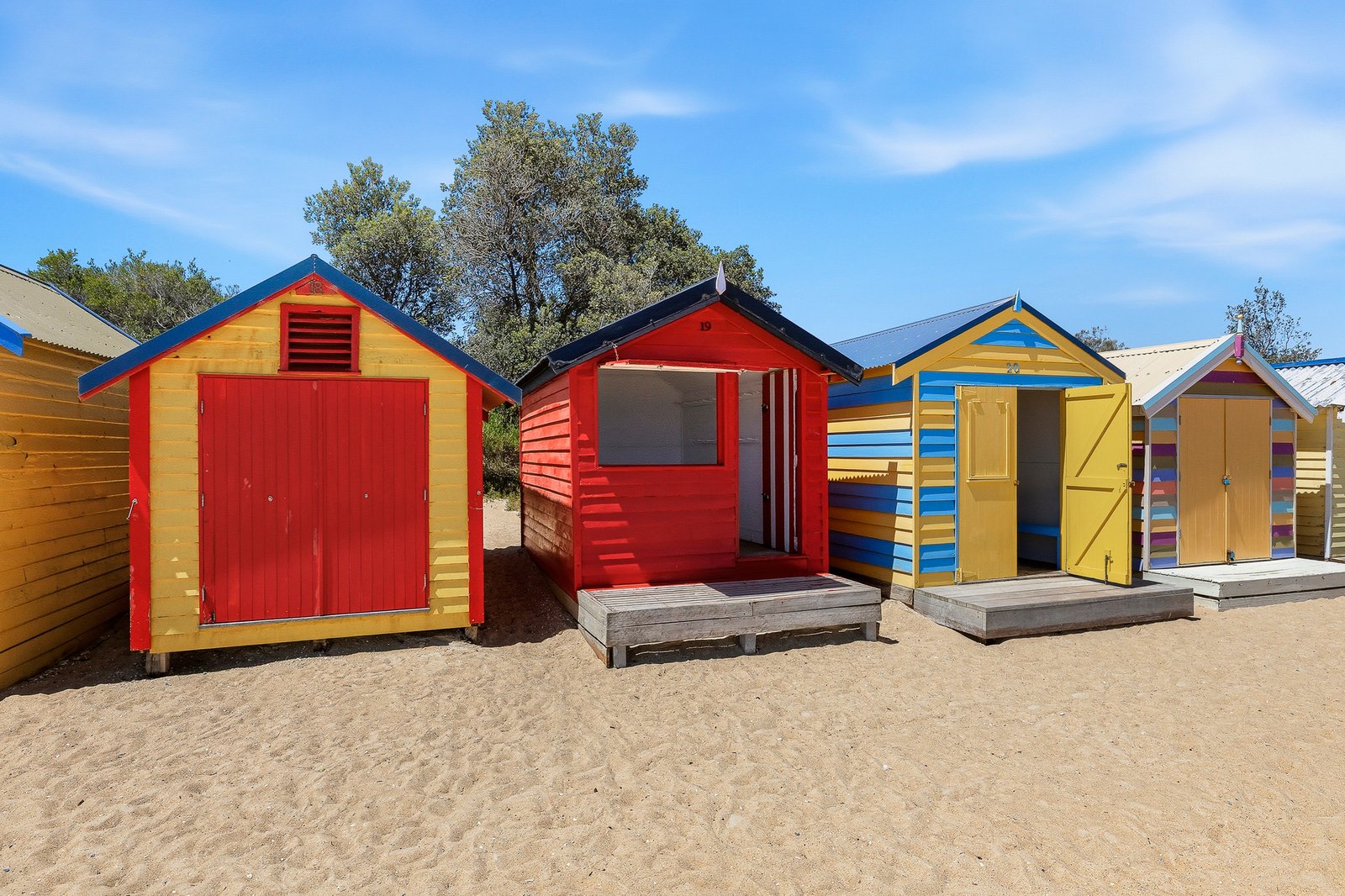 19 Bathing Box Esplanade, Brighton, 3186