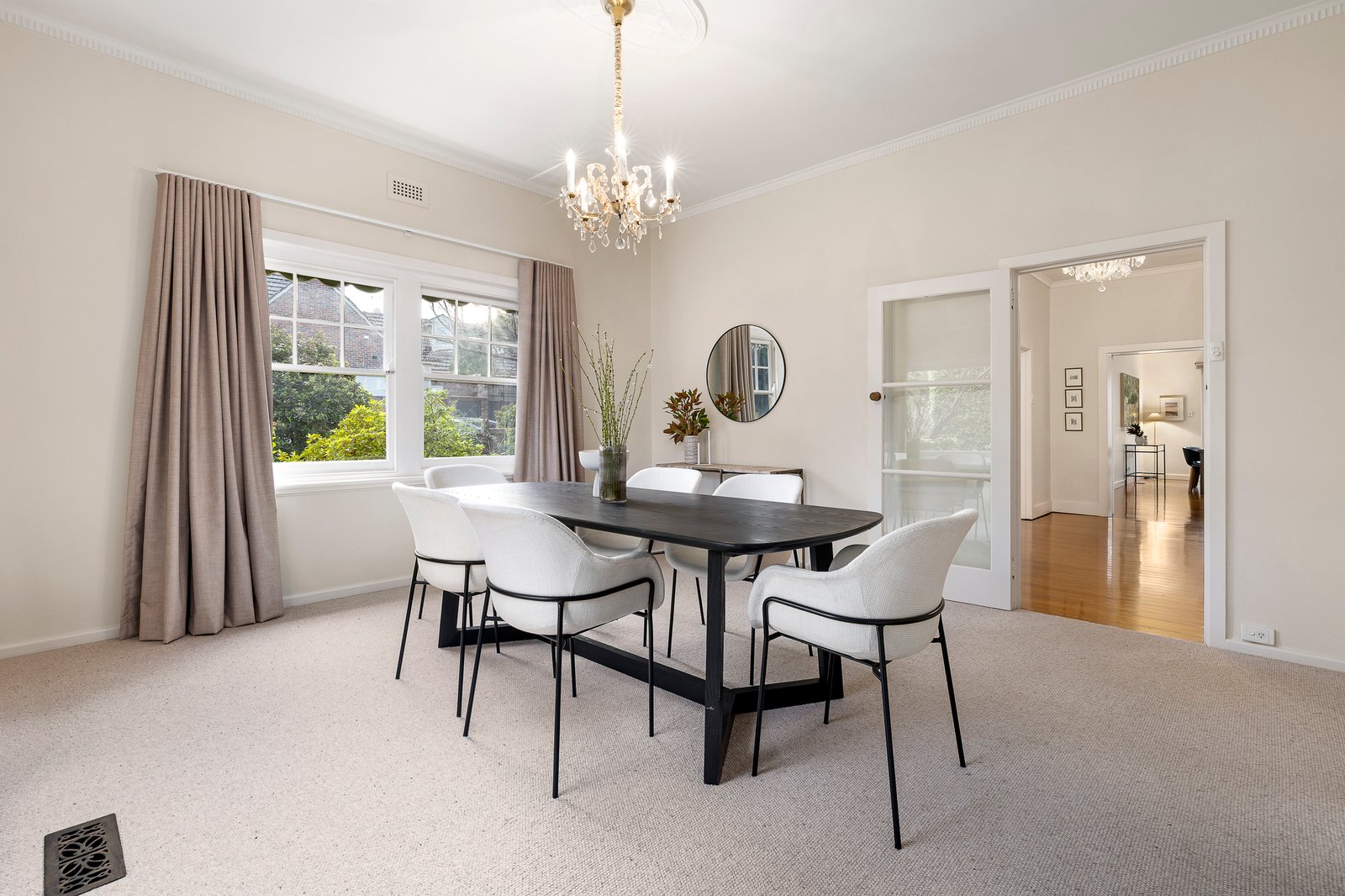 19 Inverness Way, Balwyn North, 3104