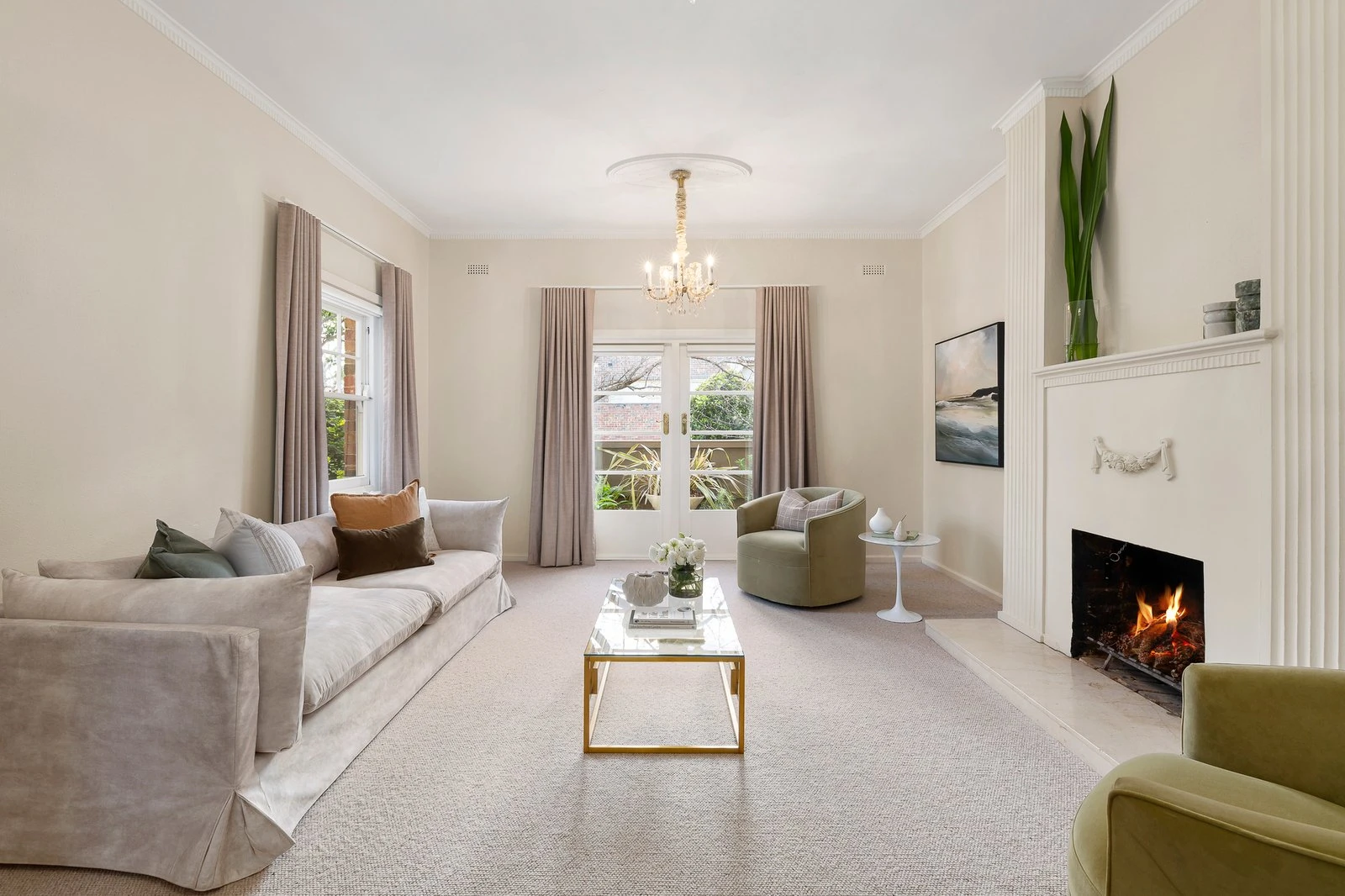 19 Inverness Way, Balwyn North, 3104