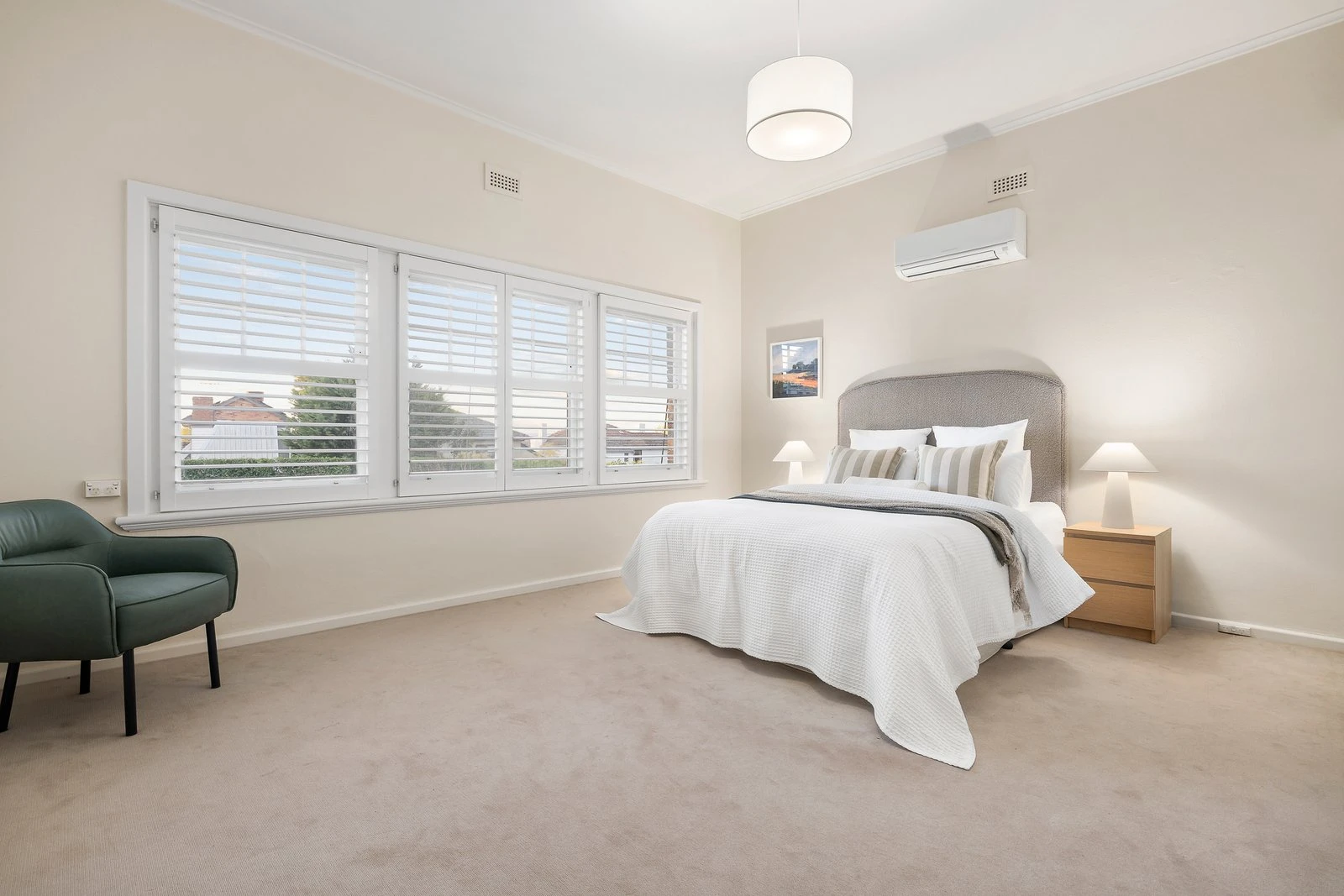 19 Inverness Way, Balwyn North, 3104