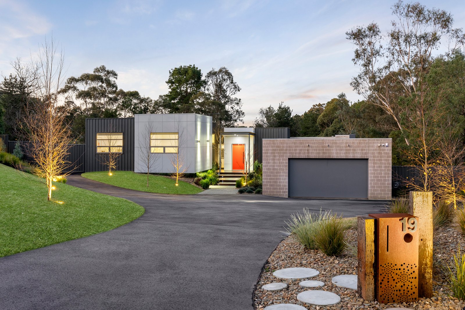 19 Murndal Drive, Donvale, 3111