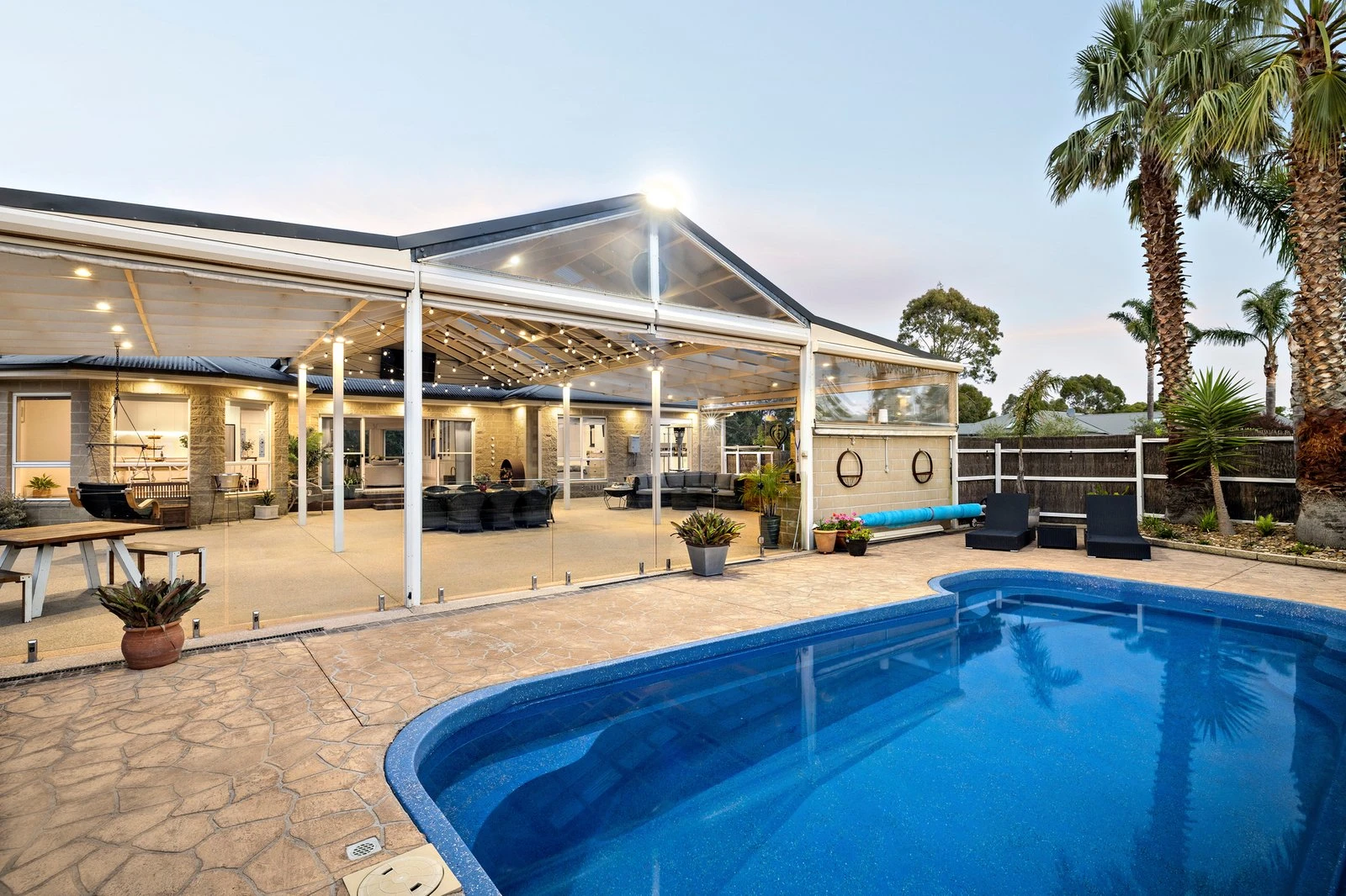 2 Benton Grange Drive, Mornington, 3931