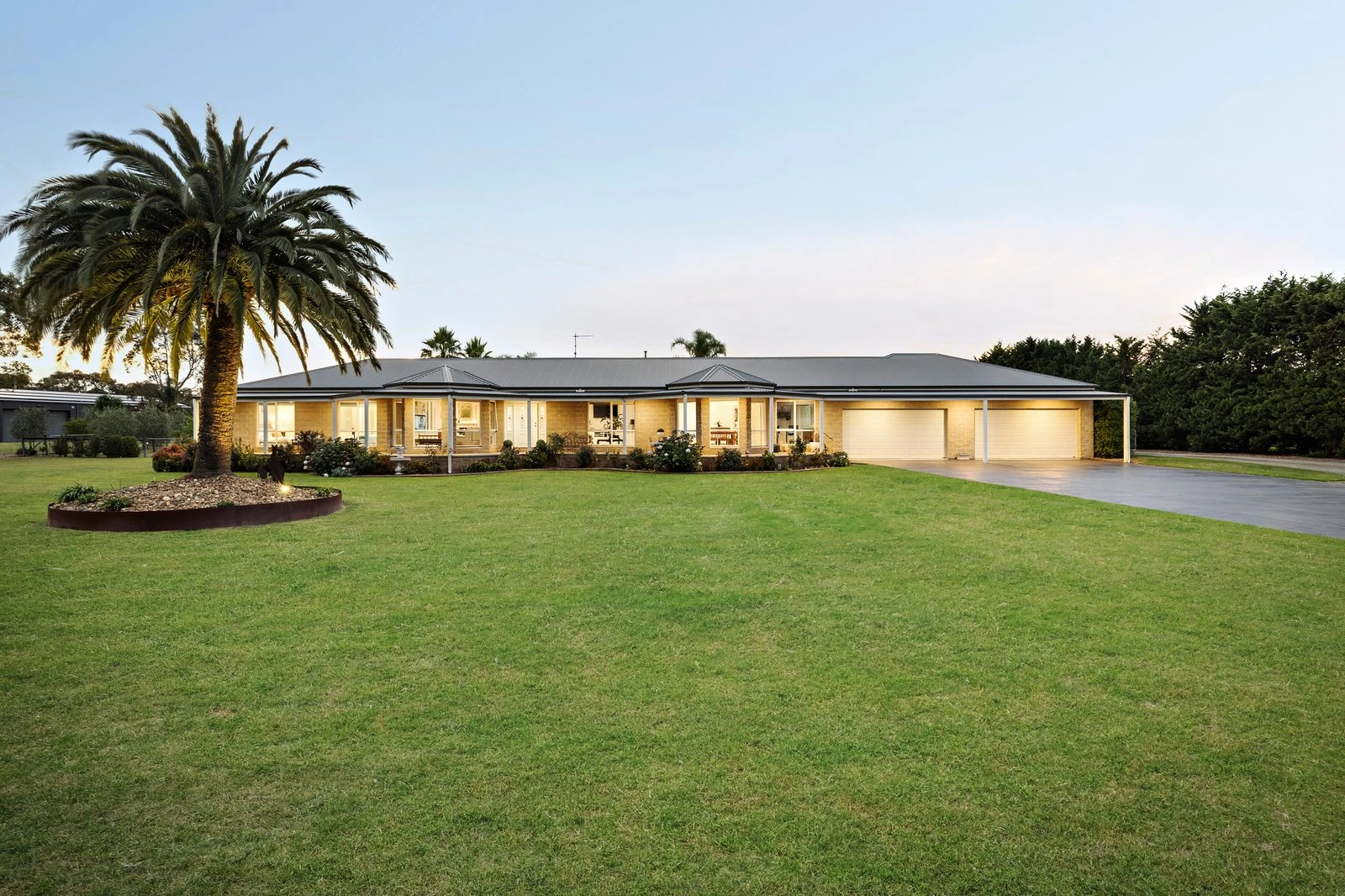 2 Benton Grange Drive, Mornington, 3931