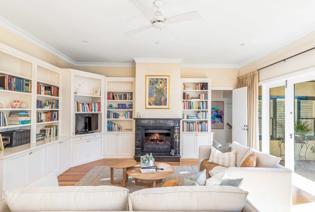 2 Yeovil Road, Glen Iris, 3146