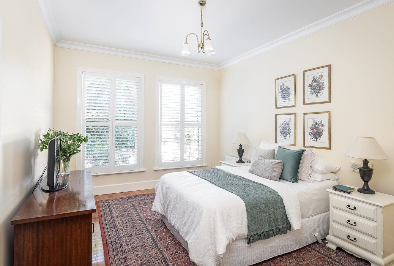 2 Yeovil Road, Glen Iris, 3146