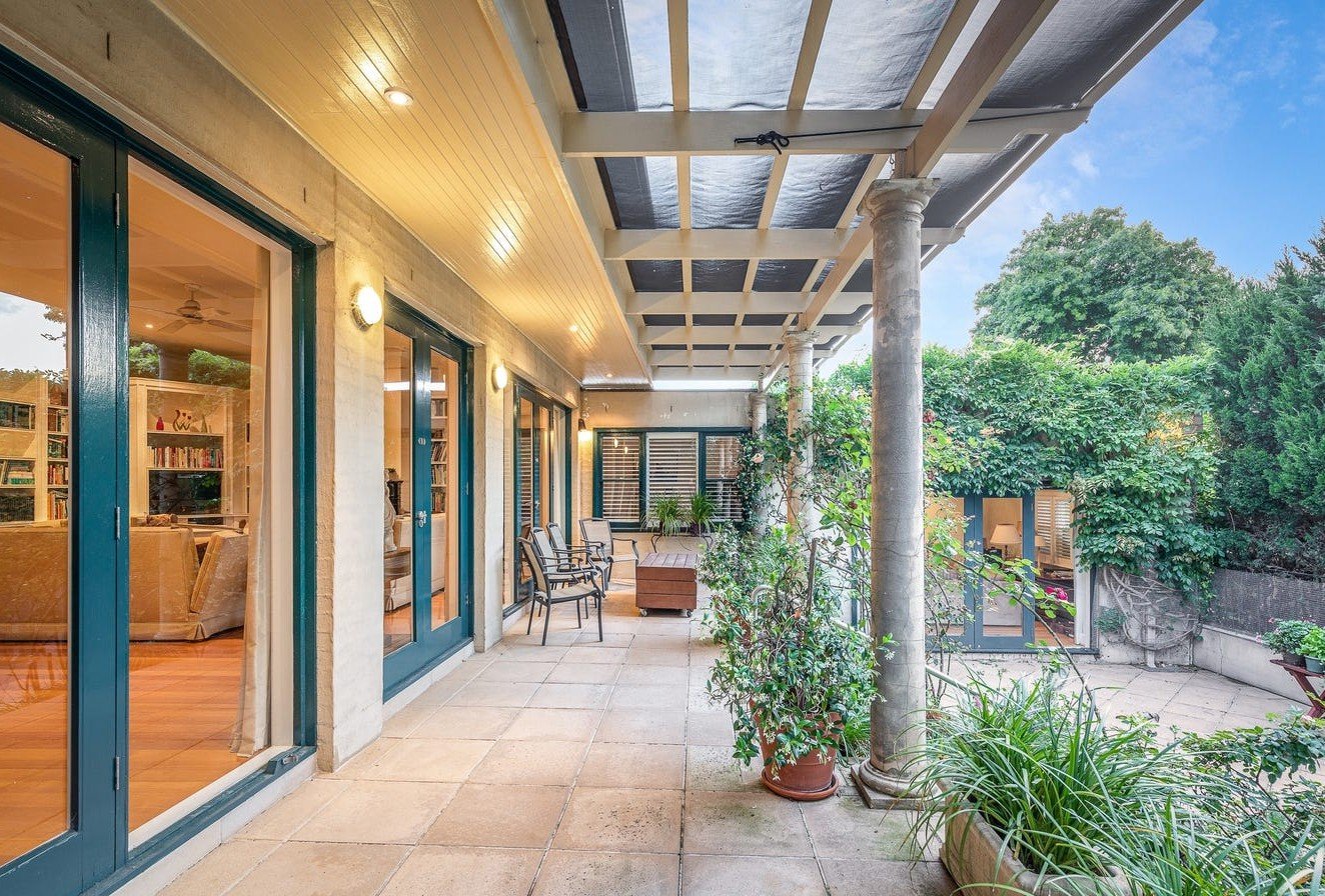 2 Yeovil Road, Glen Iris, 3146