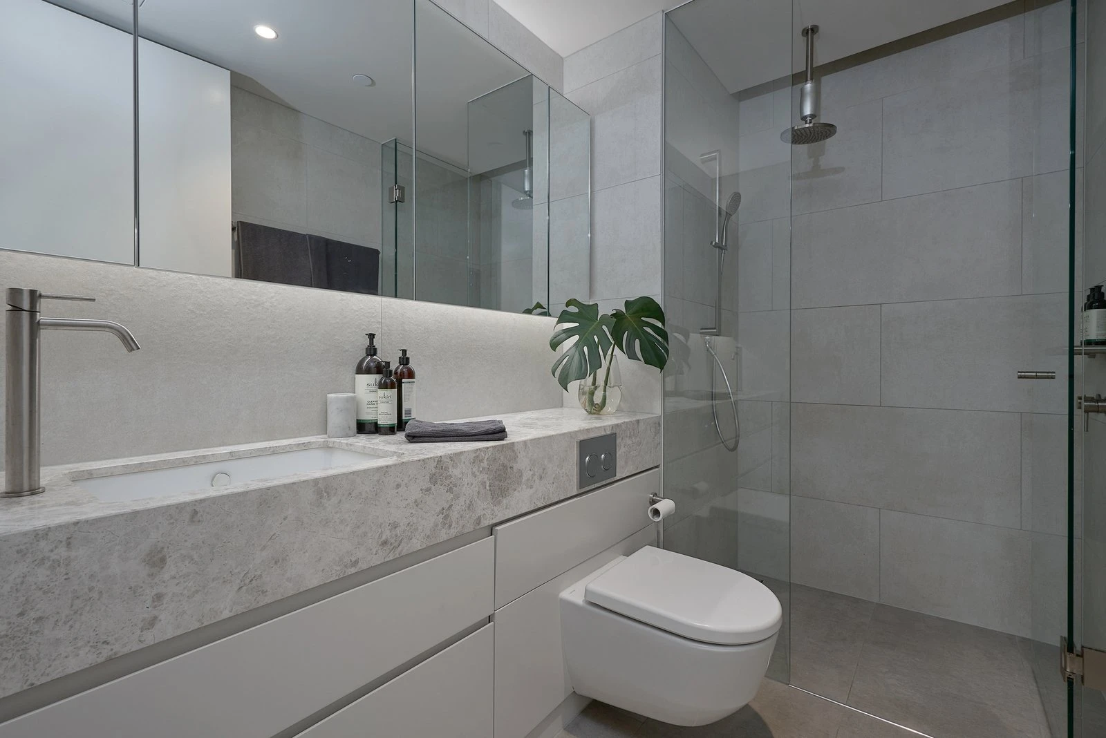 202/649 Victoria Street, Abbotsford, 3067