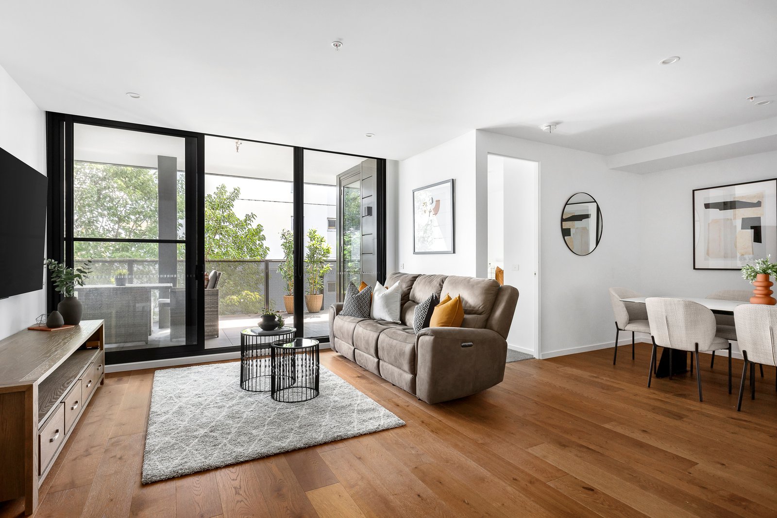 203/19 Frederick Street, Doncaster, 3108