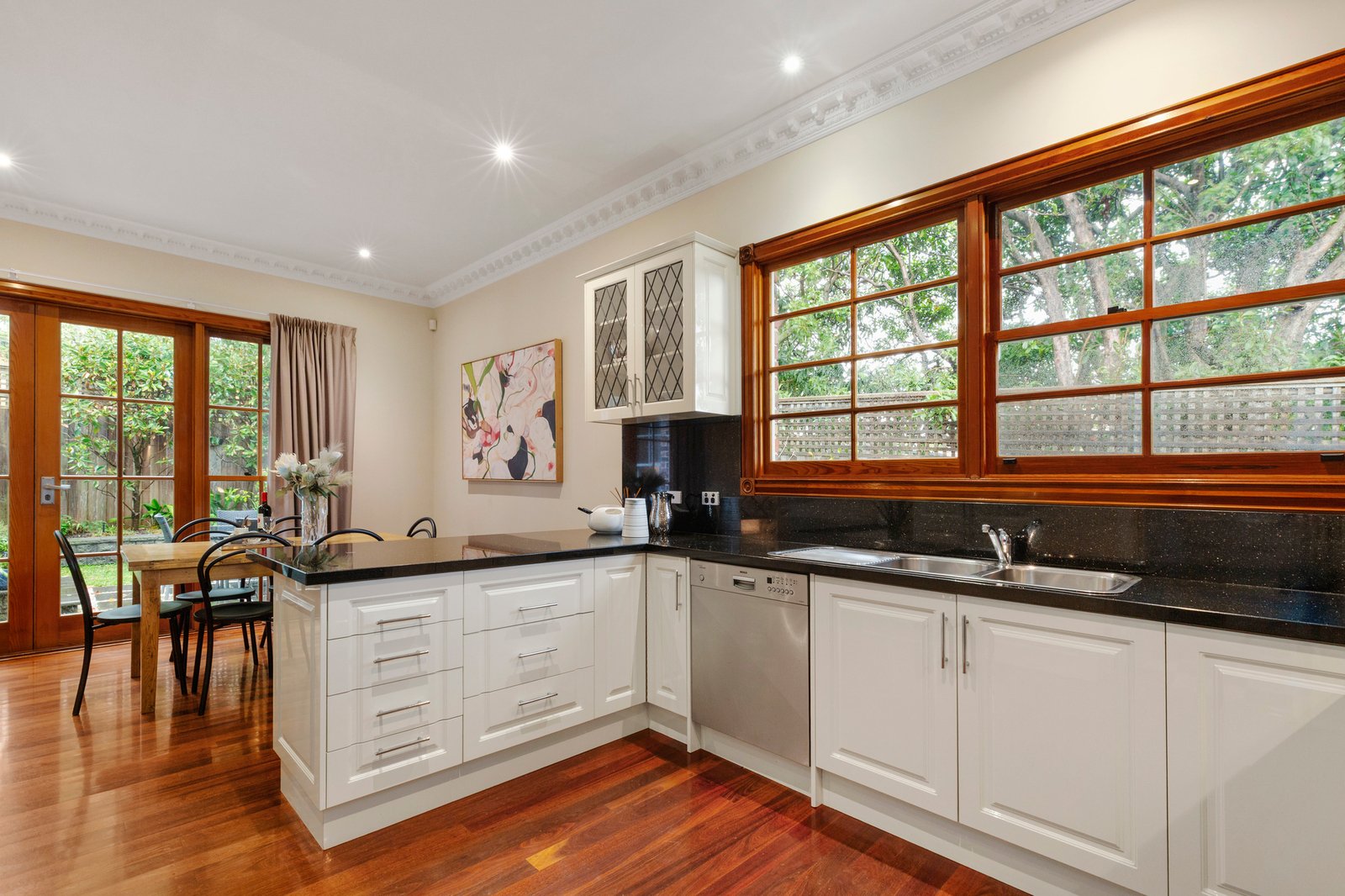 2/1 Gatis Street, Glen Iris, 3146