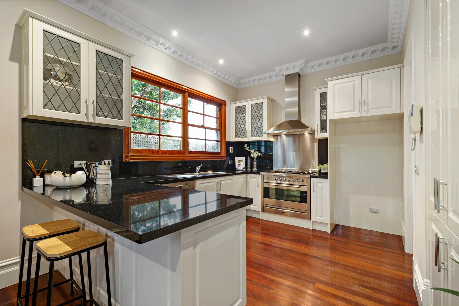 2/1 Gatis Street, Glen Iris, 3146