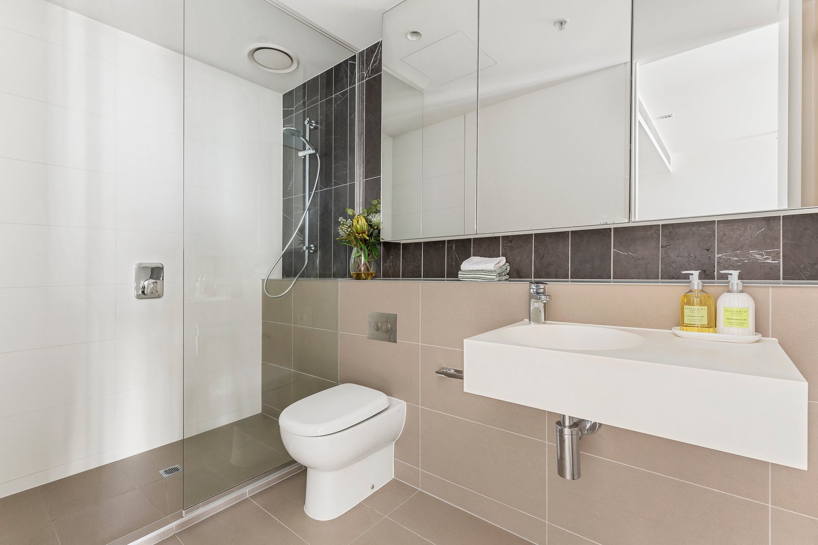 210/14 Elizabeth Street, Malvern, 3144