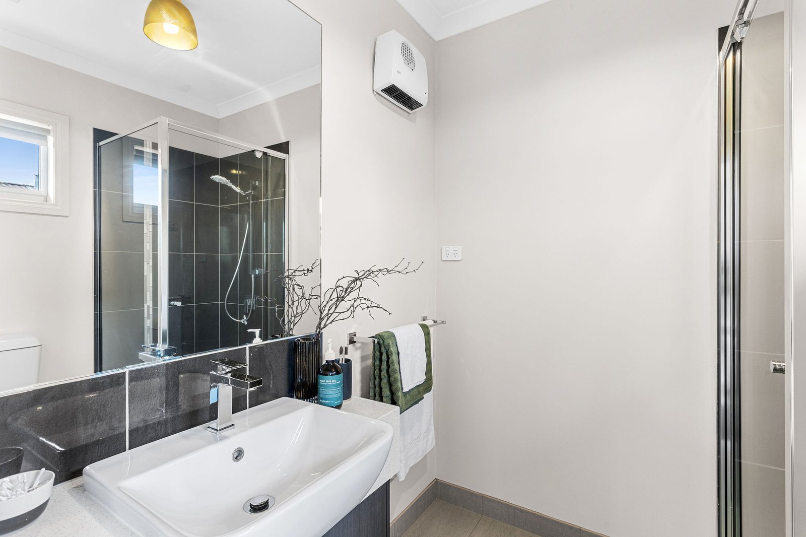 2/103 Burgess Drive, Langwarrin, 3910