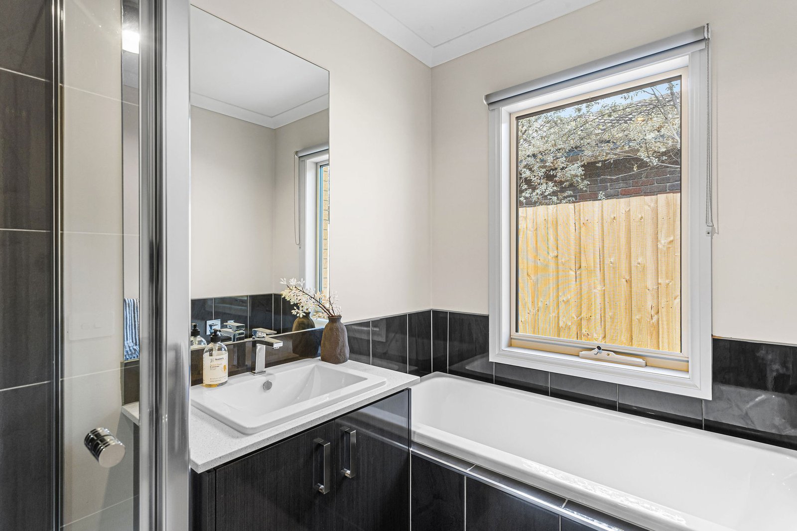 2/103 Burgess Drive, Langwarrin, 3910