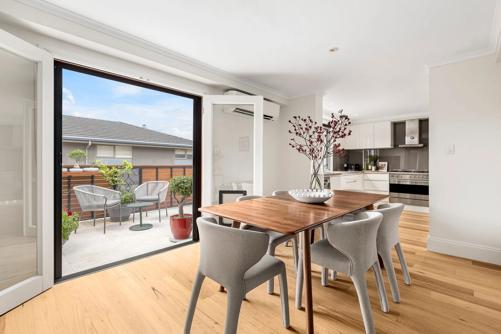 2/155 Cotham Road, Kew, 3101