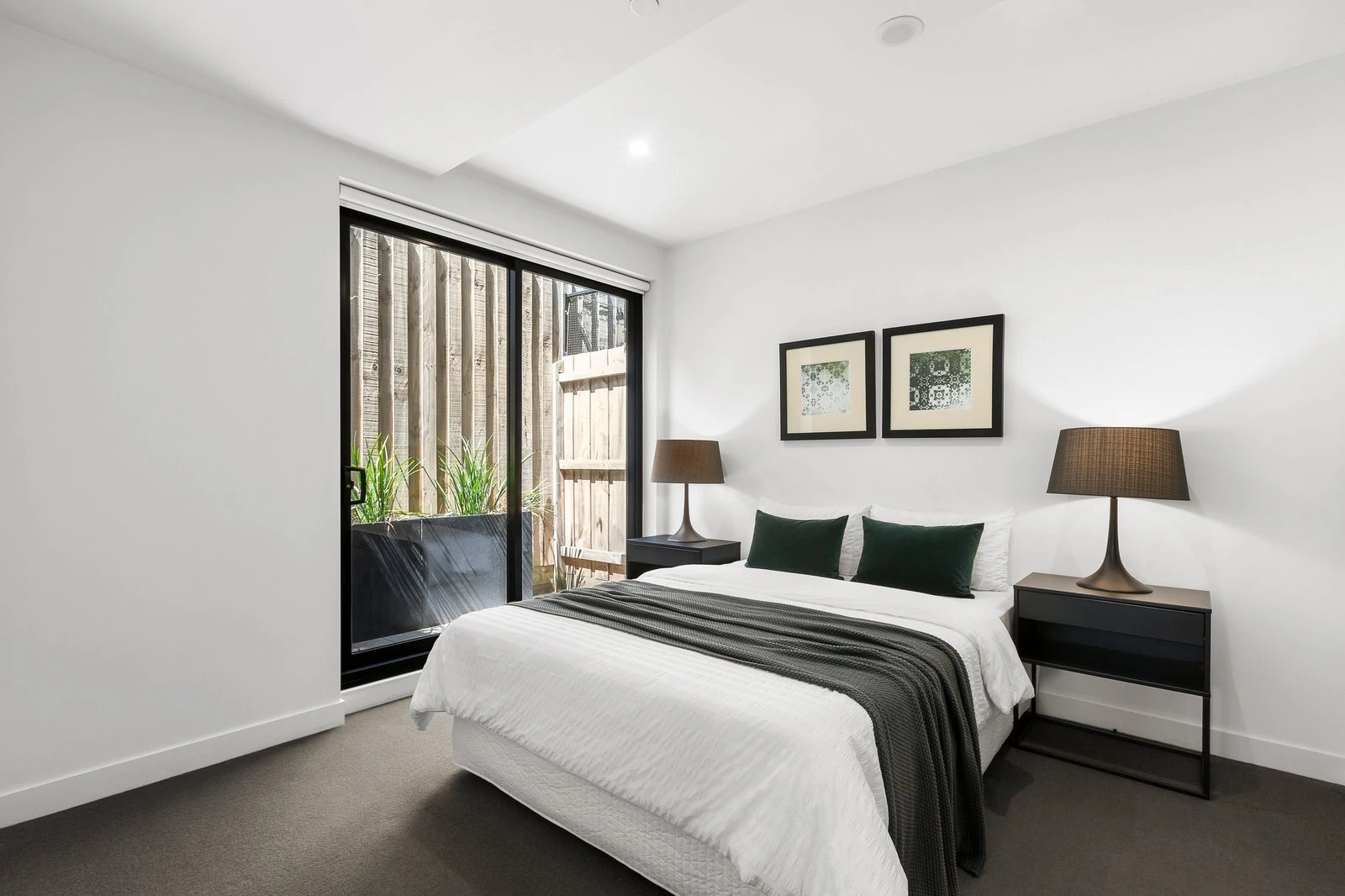 2/1528 Malvern Road, Glen Iris, 3146