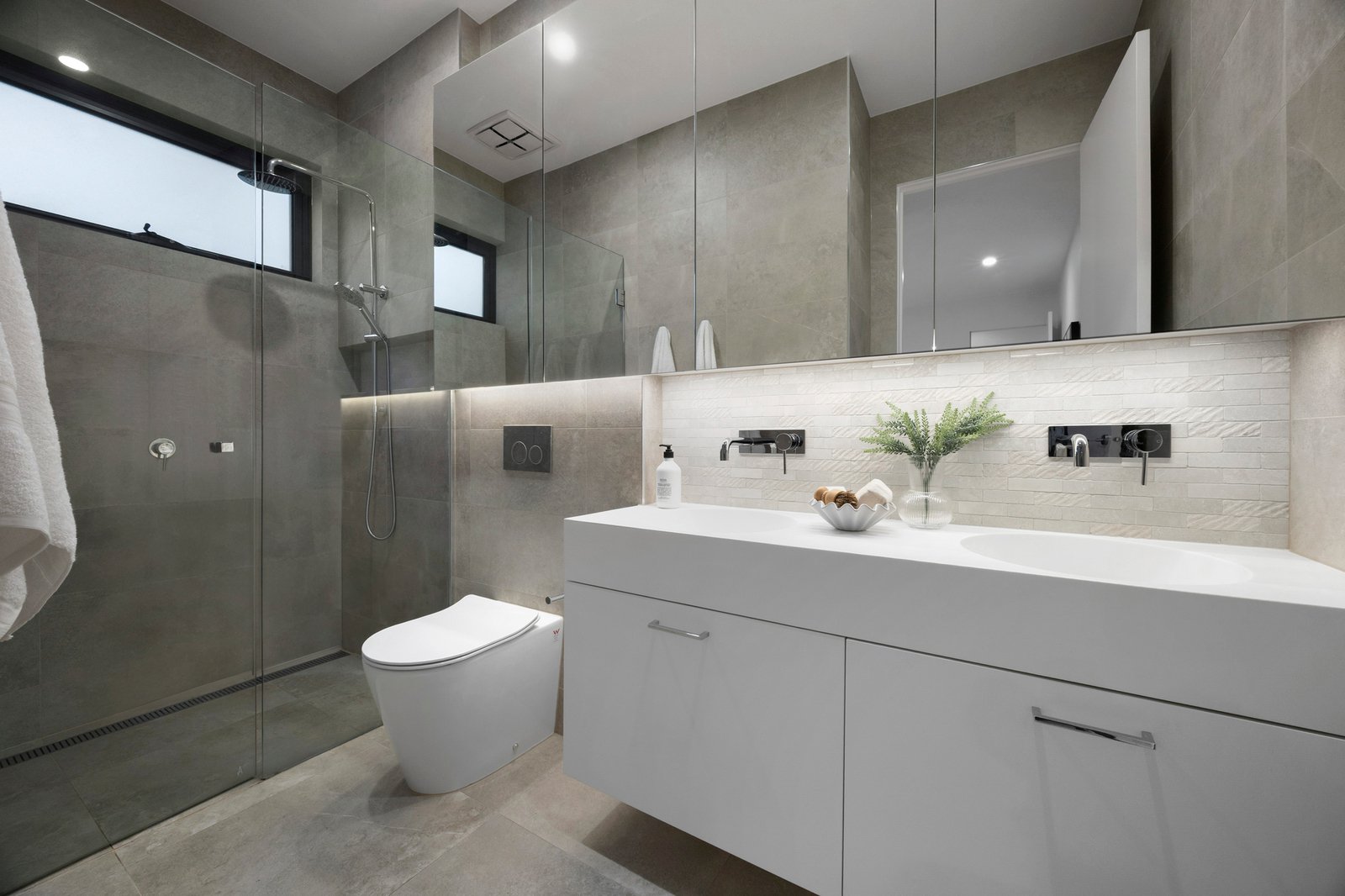 2/1975 Malvern Road, Malvern East, 3145