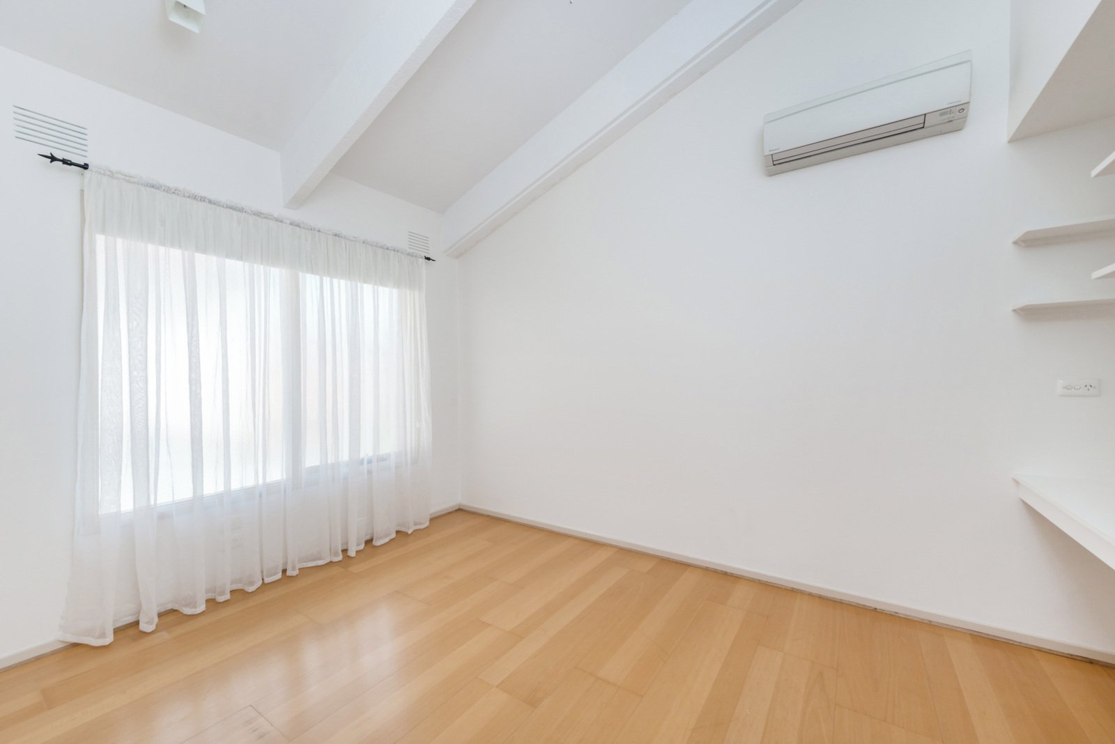 22 Bowen Street, Camberwell, 3124